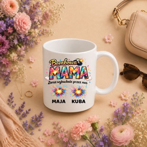Prezent na dzień mamy - Kubek Bombowa MAMA z imionami dzieci.jpg