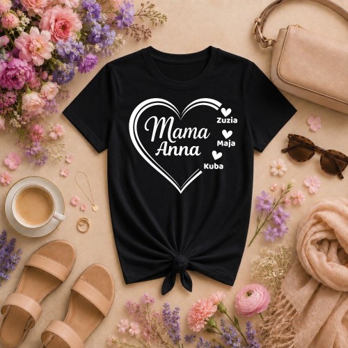 Prezent na dzień mamy - Koszulka serce z imionami dzieci czarna.jpg