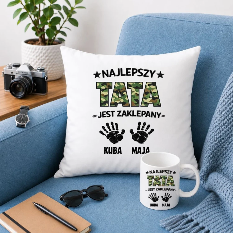 Prezent na dzień taty - Zestaw poduszka i kubek Najlepszy TATA jest zaklepany z imionami dzieci.jpg