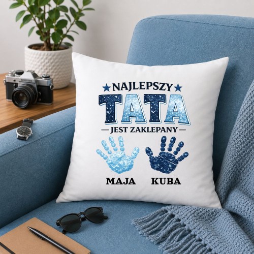 Prezent na dzień taty - Poduszka Najlepszy TATA jest zaklepany z iminami dzieci motyw niebieski.jpg