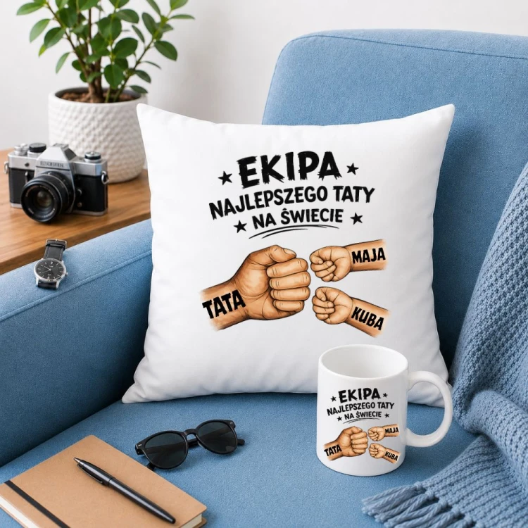 Prezent na dzień taty - Poduszka i kubek EKIPA najlepszego TATY na świecie z imionami dzieci.jpg