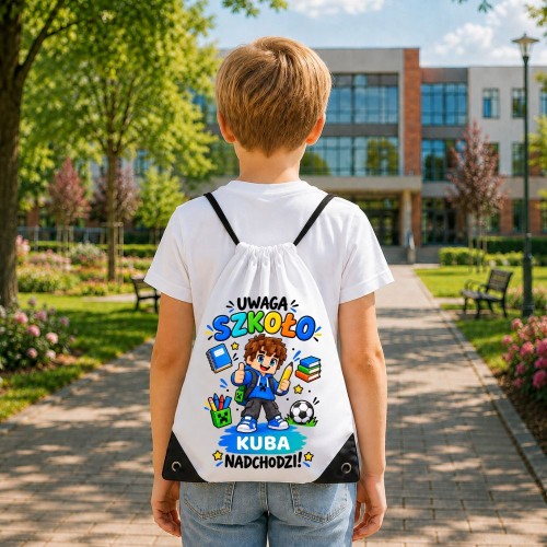 Worek szkolny dla dziecka personalizowany z imieniem na buty - UWAGA SZKOŁO dla chłopca