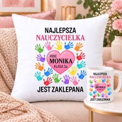Zestaw poduszka + kubek NAJLEPSZA NAUCZYCIELKA JEST ZAKLEPANA